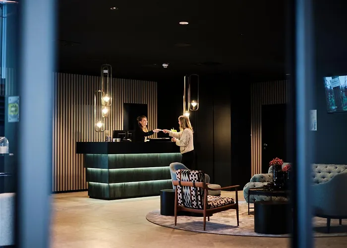 4K - Rooftop-Pool Und Klimatisierte Zimmer